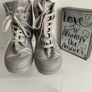 Rocket Dog  boots (NWOT)